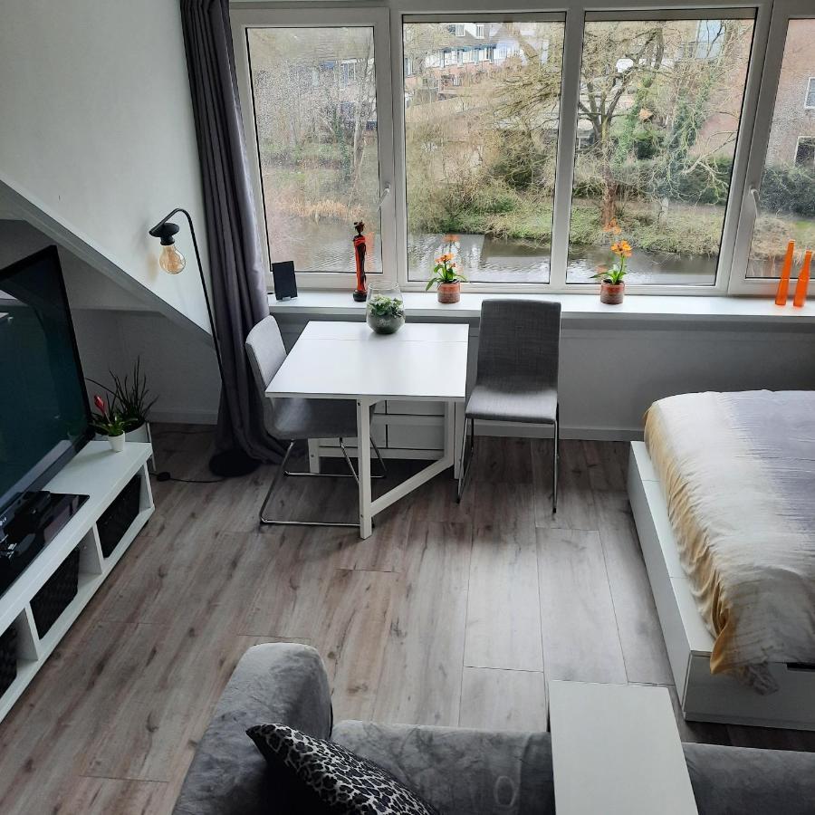 Studio 76 Groningen Met Gratis Leenfietsen Hotel Exterior photo